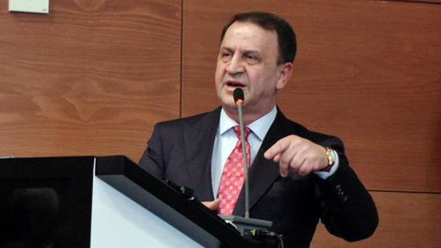 Silivri Belediye Başkanı Özcan Işıklar, Kredi Kefalet Kooperatifine verilecek yer tahsisi ile ilgili Esnaf Odası ile işbirliği protokolü imzaladı.