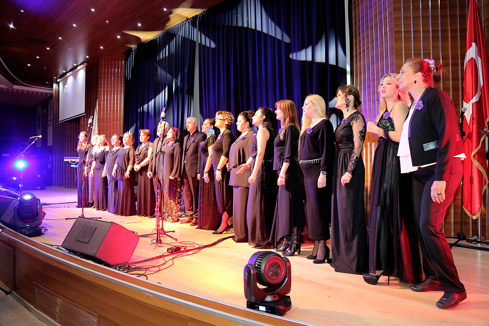 ATLAS DER KADINA YÖNELİK ŞİDDETE TEPKİ İÇİN BULUŞTURDU