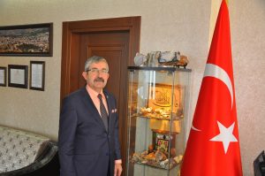 Zile Belediye Başkanı Lütfi Vidinel’den Mevlid Kandili Dolasıyla Bir Kutlama Mesajı Yayınladı