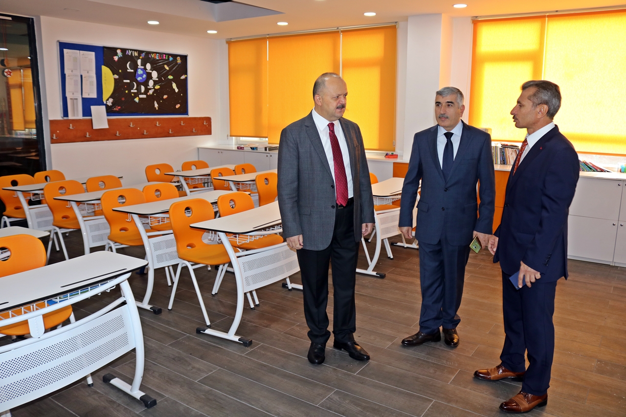 Öğretmenler Günü Maltepe’de Coşkuyla Kutlandı