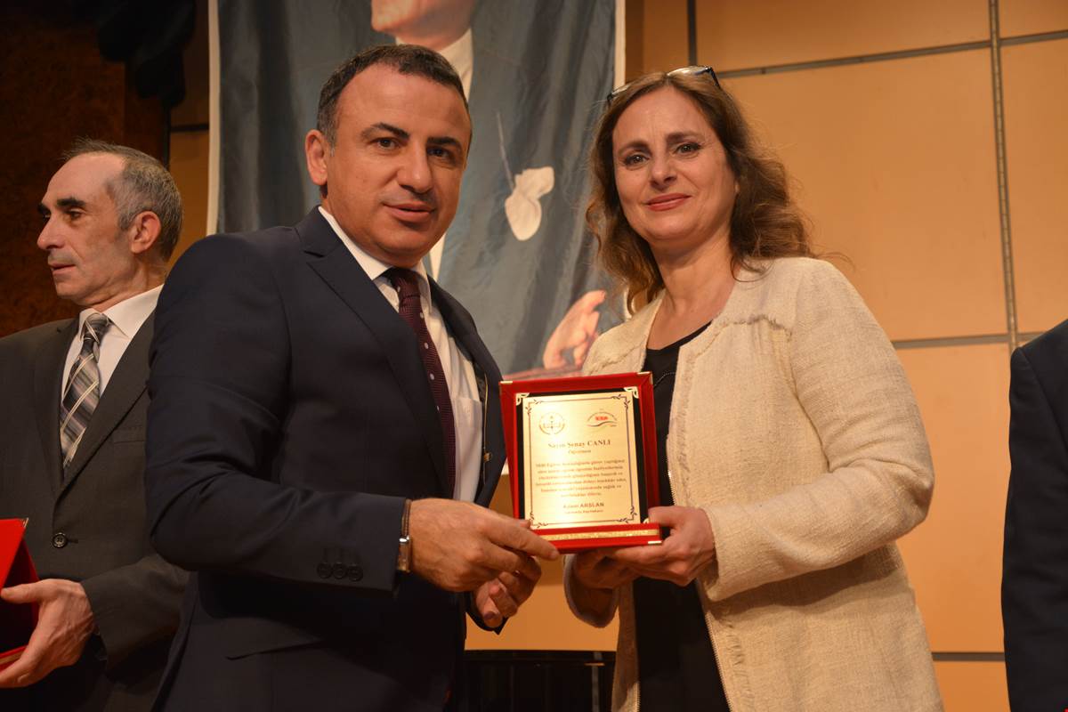 Çekmeköy Öğretmenlerini Unutmadı