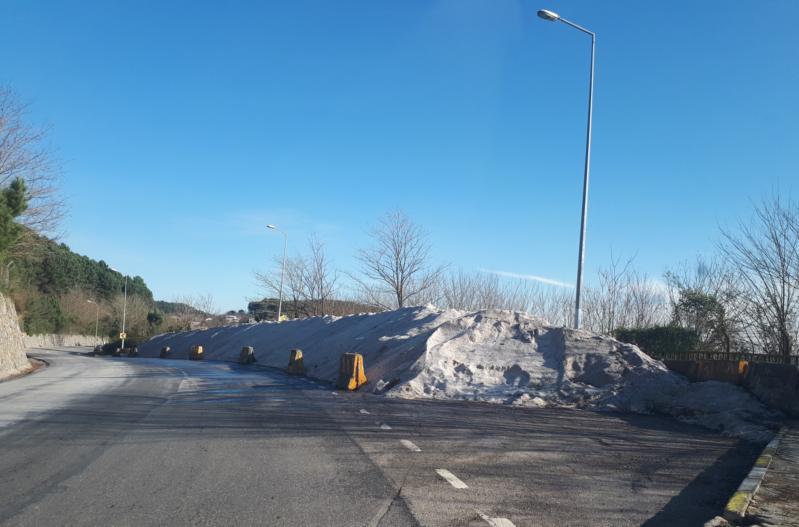 İBB İSRAFA DOYMUYOR KAR GELMEDEN TUZ GELDİ