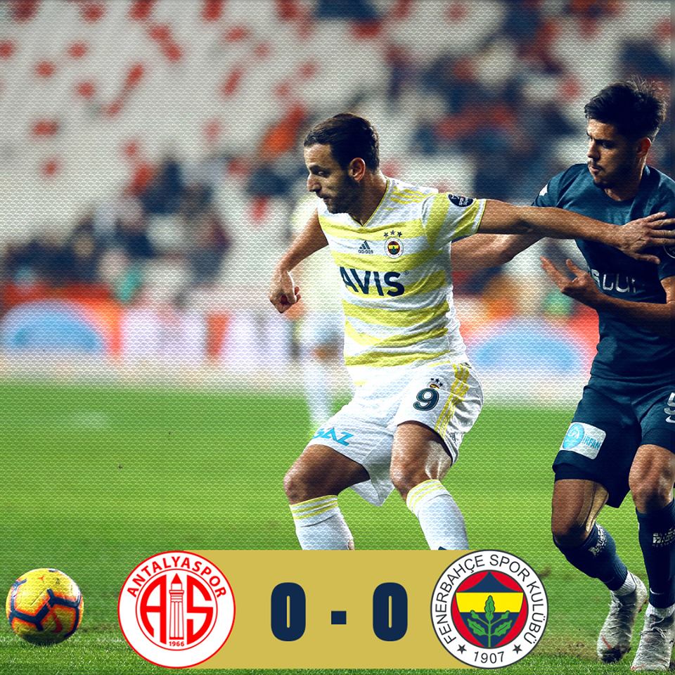 Fenerbahçe ilk yarıyı düşme hattında bitirdi