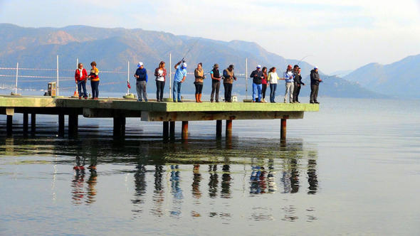 SEL GİTTİ KUMU KALDI PLAJLAR AMATÖR BALIKÇILARIN OLDU