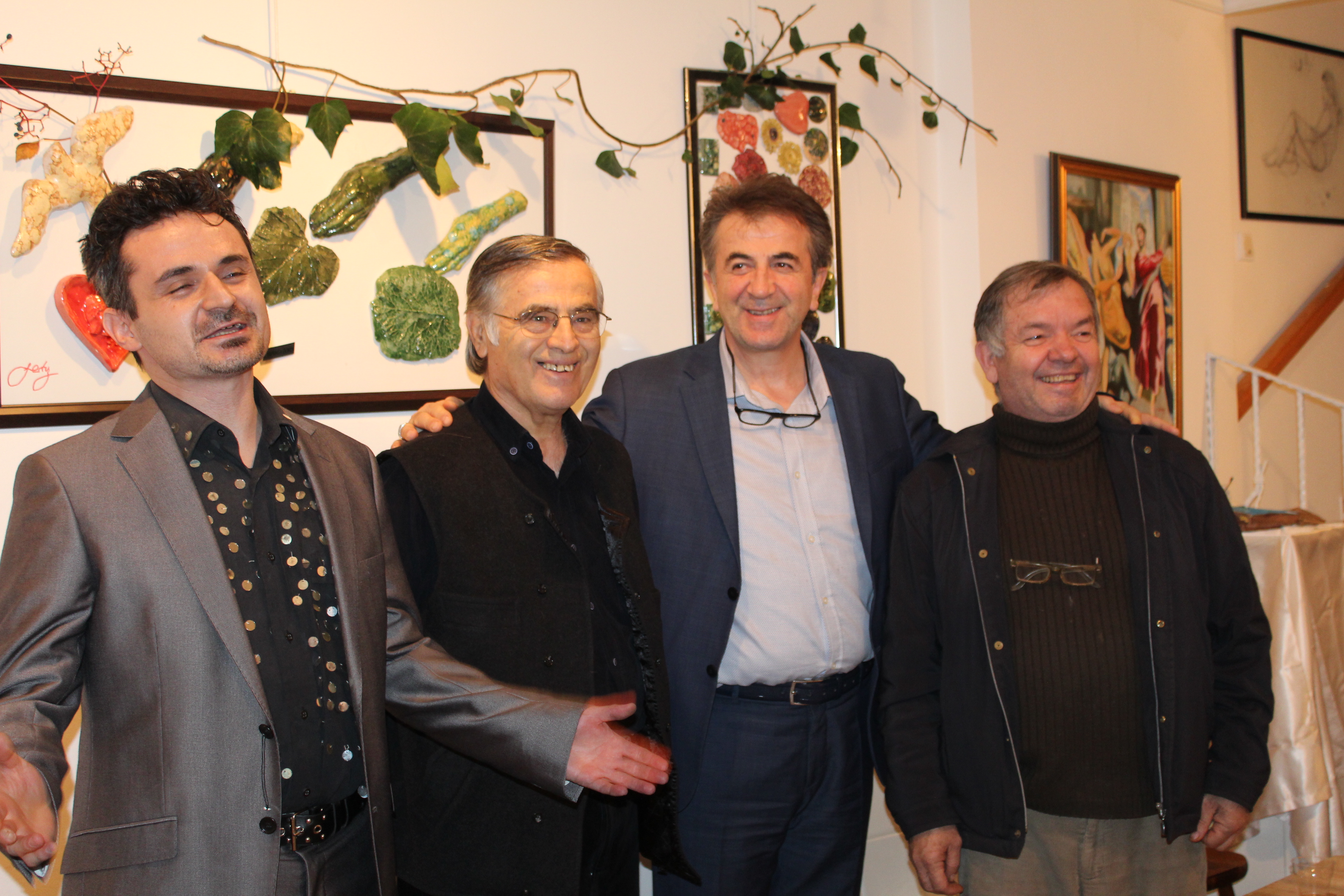 ”YAPRAĞA DOKUN” SERAMİK VE RESİM SERGİSİ ETKİNLİĞİ GÖRKEMLİ BİR ŞEKİLDE TANITILDI