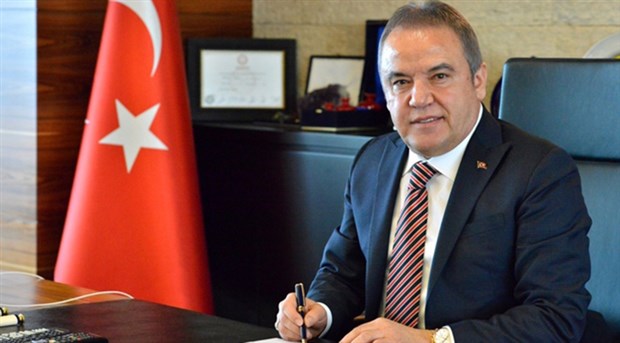 SON DAKİKA! Antalya’nın Konyaaltı Belediyesi Çalışanları İçin Asgari Ücreti 2 Bin 200 TL Yaptı