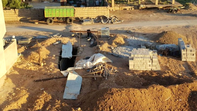 Başkan Erdoğan’ın Operasyon Sinyali Sonrası PKK’lı Teröristler Hendek Kazmaya Başladı