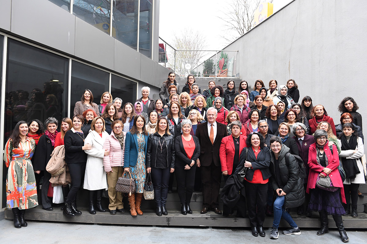 Şişli’de Kadın Gençlik Ve Çocuk Merkezi Açıldı