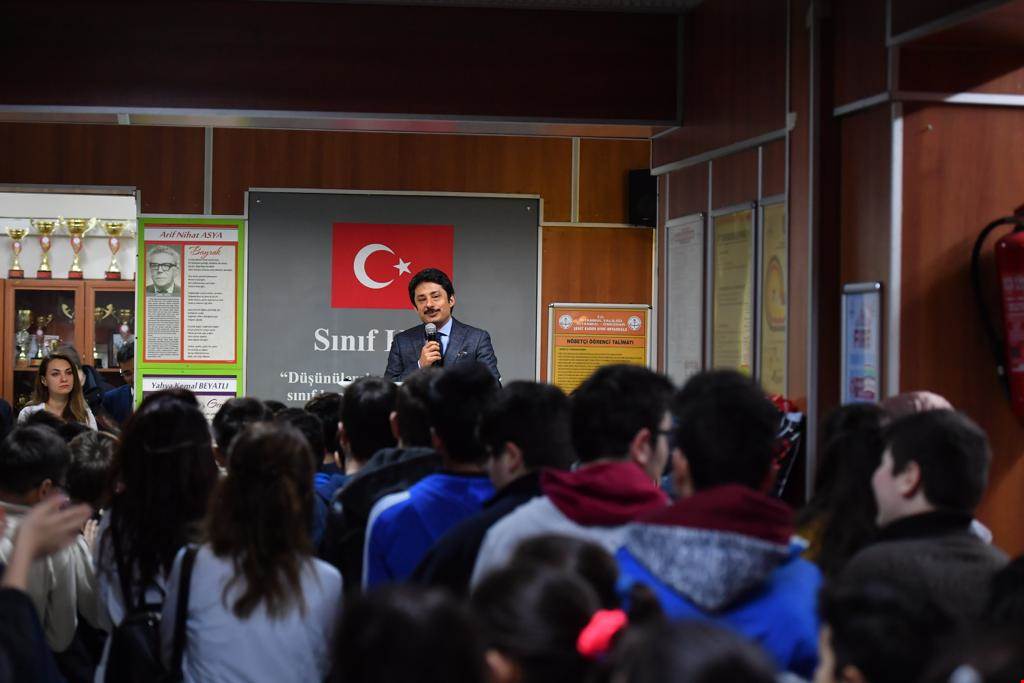 ÜSKÜDAR KAYMAKAMI DEMİRYÜREK’İN 17 ARALIK 2018 TARİHLİ OKUL BAYRAK TÖRENİ PROGRAMI