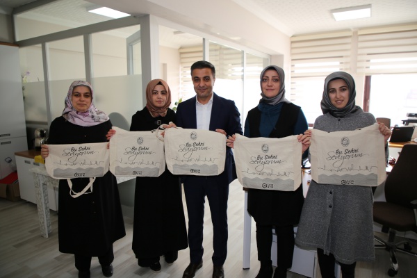 Çankırı Belediyesi Bez Çanta Dağıttı