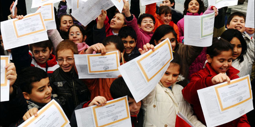 Karneler alındı, sömestr tatili başladı
