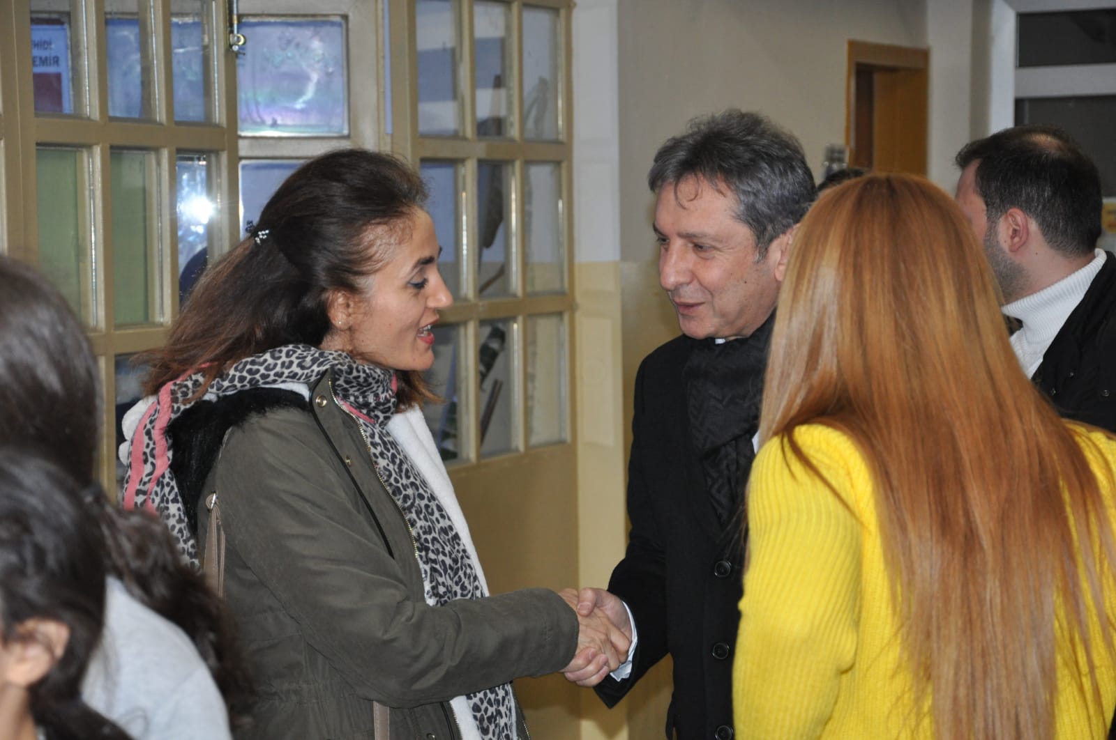 Sipahi’den okul yönetimine yardım sözü