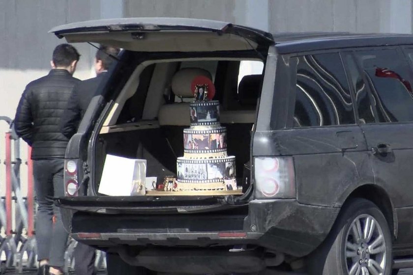 Saray ünlüleri Erdoğan’ın doğum günü için yollara düştü