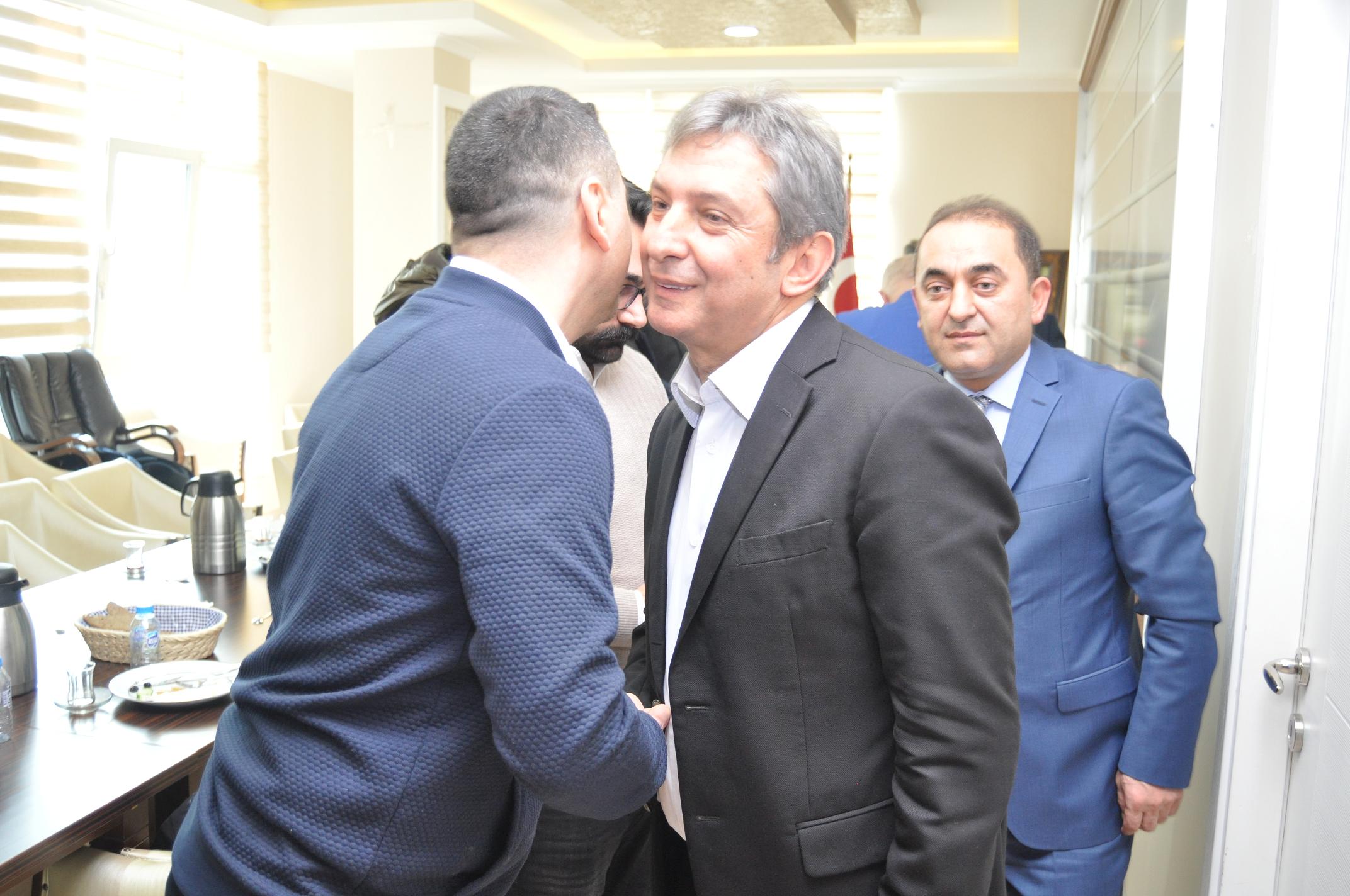 Sipahi, iş adamlarıyla bir araya geldi