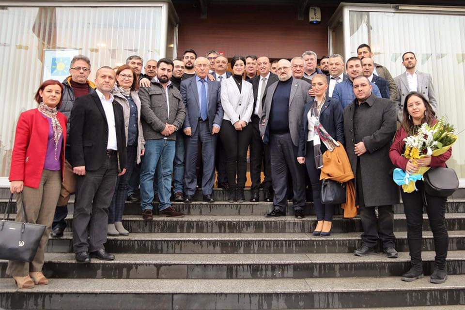 CHP ADAYI İLGEZDİ İYİ PARTİ BULUŞMASI RENKLİ GÖRÜNTÜLERE SAHNE OLDU. 