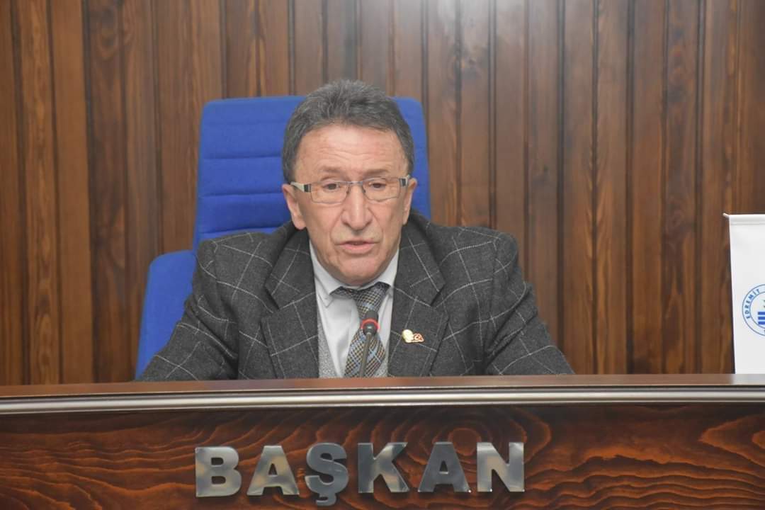 7 dönemdir Edremit Belediye Başkanı olan Saka CHP’den istifa etti: