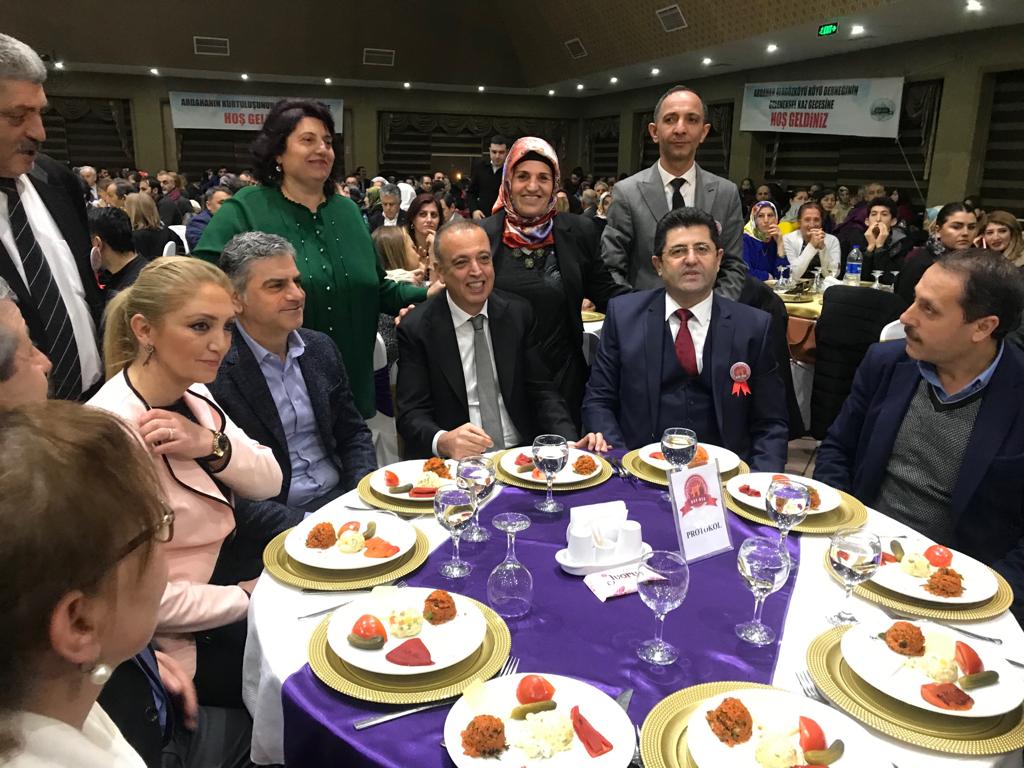 Battal İlgezdi KARDER’in Kaz Gecesine Katıldı