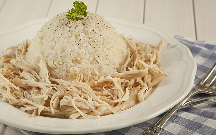 Tavuklu – pilav yiyen 33 kişi zehirlendi!