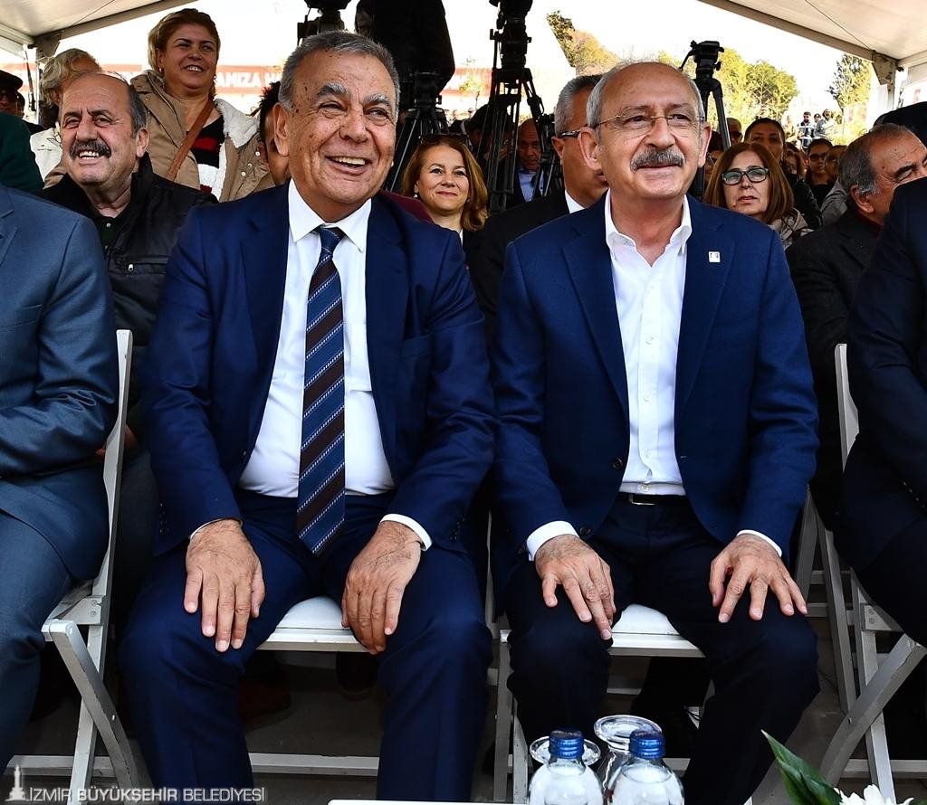 İzmir Büyükşehir Belediyesi Türkiye’ye örnek oldu