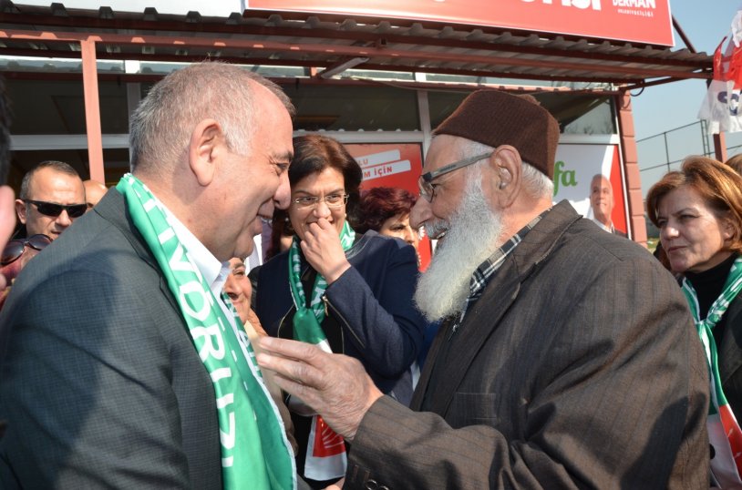 Gürsel Tekin ‘Halkın Otobüsü’yle Bursa’da