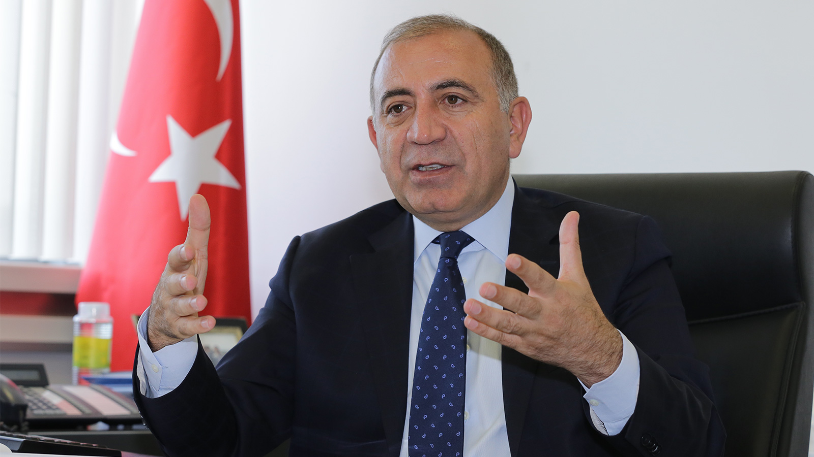 Gürsel Tekin'den BirGün Muhabiri Ebru Çelik'e Özür: "Dinleseydim Kesinlikle Yayımlamazdım"