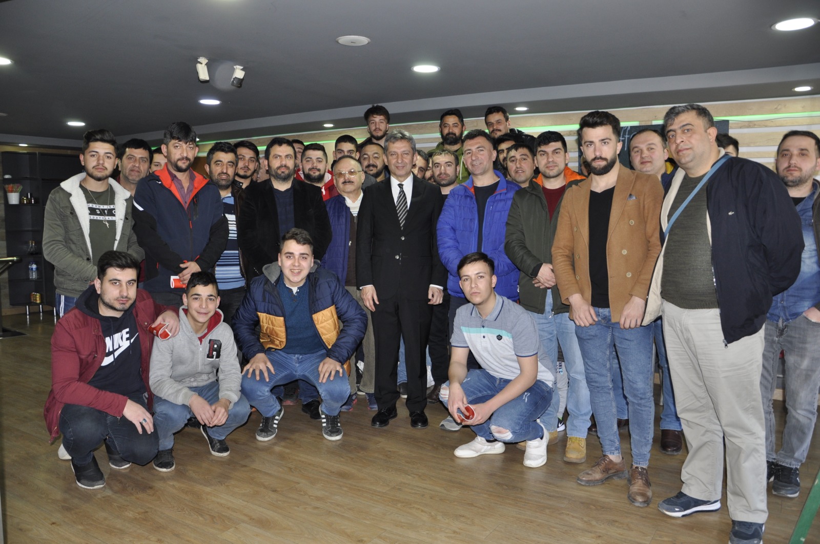 Sipahi, berberlerle buluştu