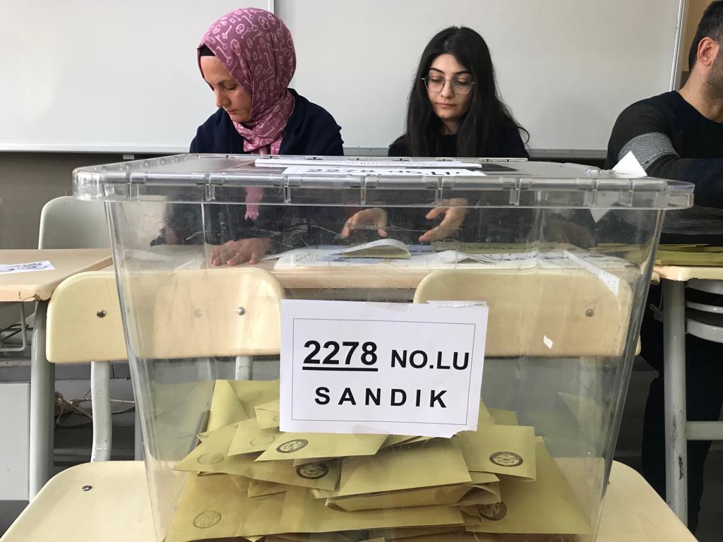 Bakırköy’de sayım tamamlandı, AKP oyları azaldı sandıklar Açıldıkça İmamoğlu çıkıyor