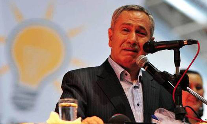 Bülent Arınç konuşurken MHP’liler salonu terk etti