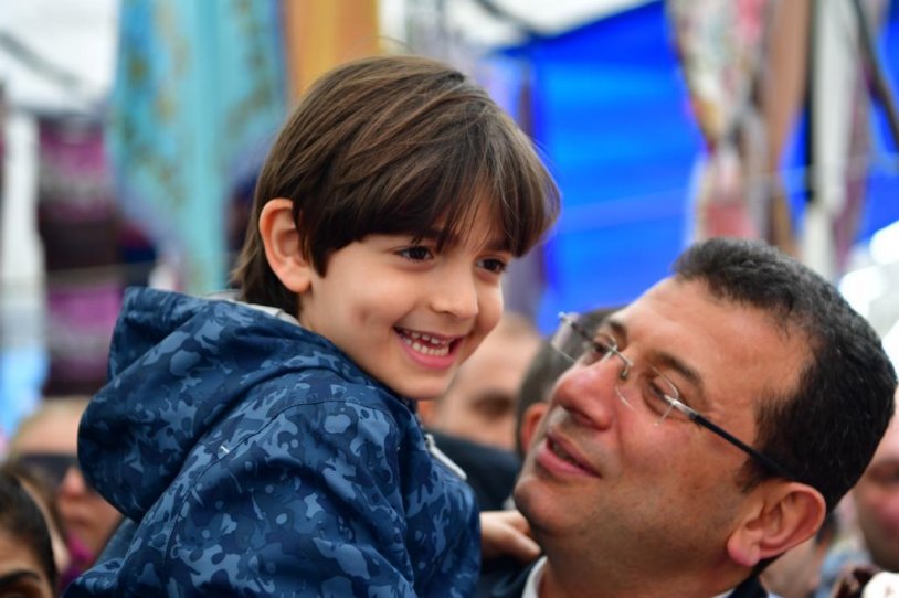 İstanbul’un yeni İBB Başkanı Ekrem İmamoğlu: Benim en değerli mazbatam bu