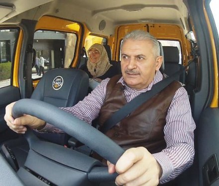 Binali Yıldırım: ‘BENİM OYLARIM SANDIKTA İÇ EDİLDİ’