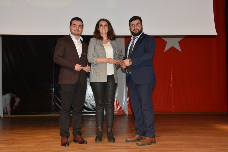 YILIN ENLERİ ÖDÜLLERİNİ ALDI