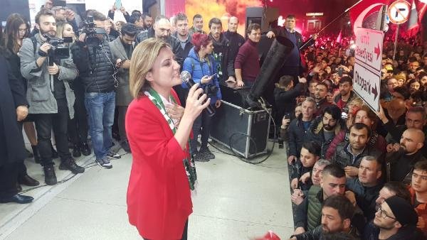 Kocaeli İzmit’te CHP’lilerin Fatma Kaplan Hürriyet sevinci