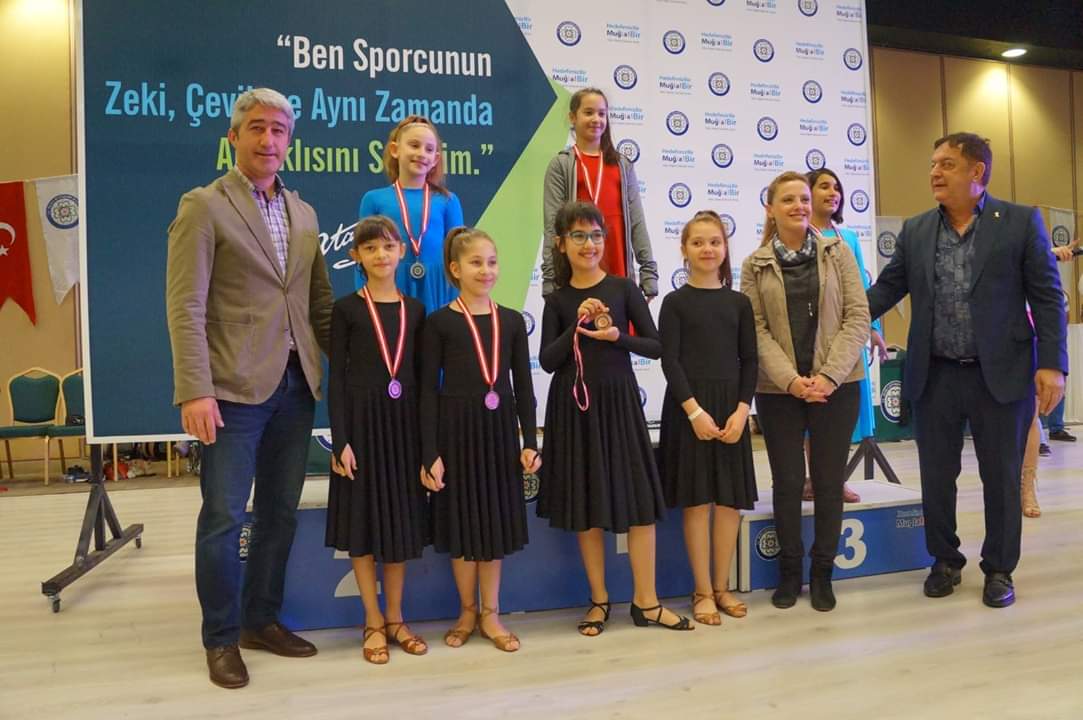 MARMARİS SALSA ŞAMPİYONASINA EV SAHİPLİĞİ YAPTI