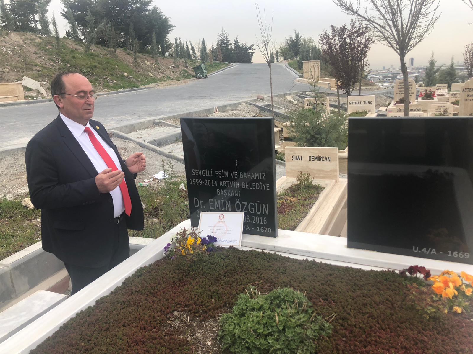 Artvin Belediye Başkanı Demirhan Elçin’den vefa örneği
