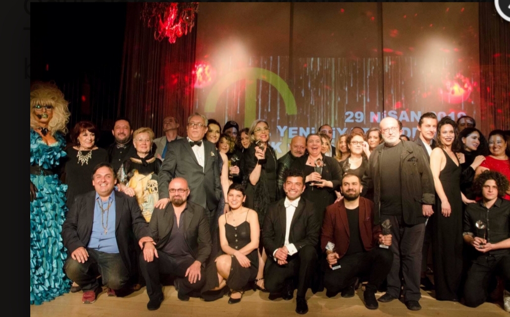 İBB ŞEHİR TİYATROLARI 5 ÖDÜL BİRDEN ALDI