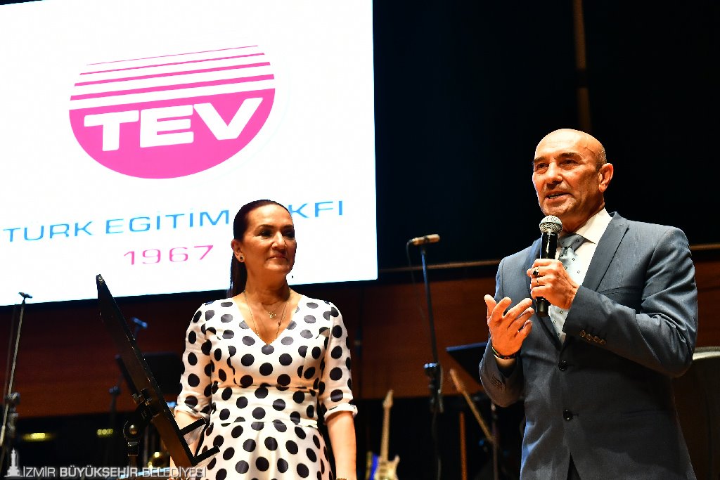 İzmir, TEV’in Umut Konseri’ne ev sahipliği yaptı