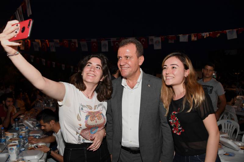 “Gençlerin enerjisinden biz de faydalanıyoruz”