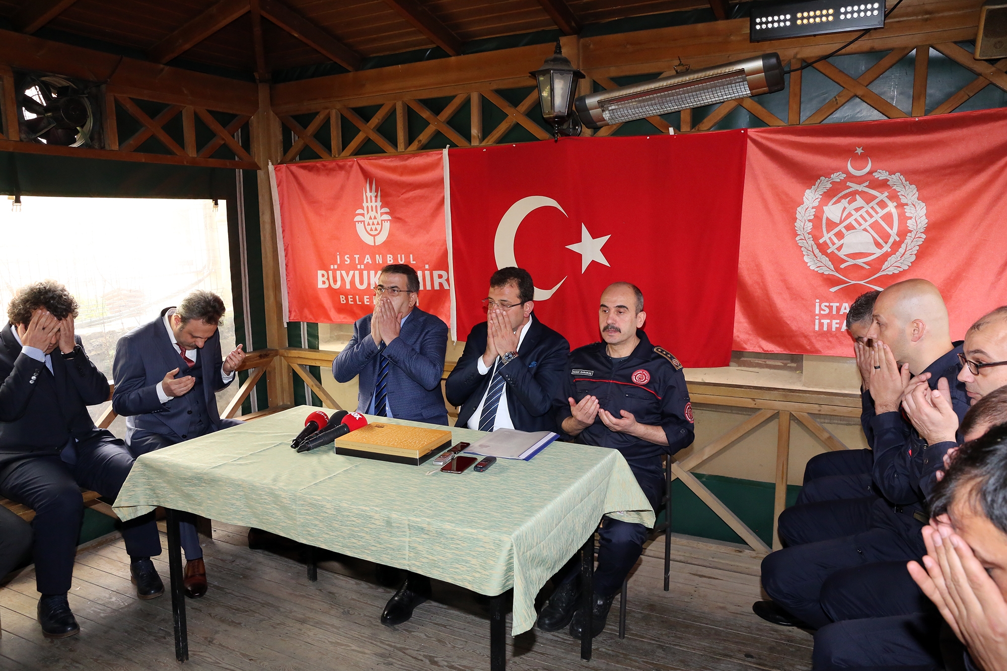 ŞEHİT İTFAİYE ONBAŞI TANER ÇEBİ DUALARLA ANILDI