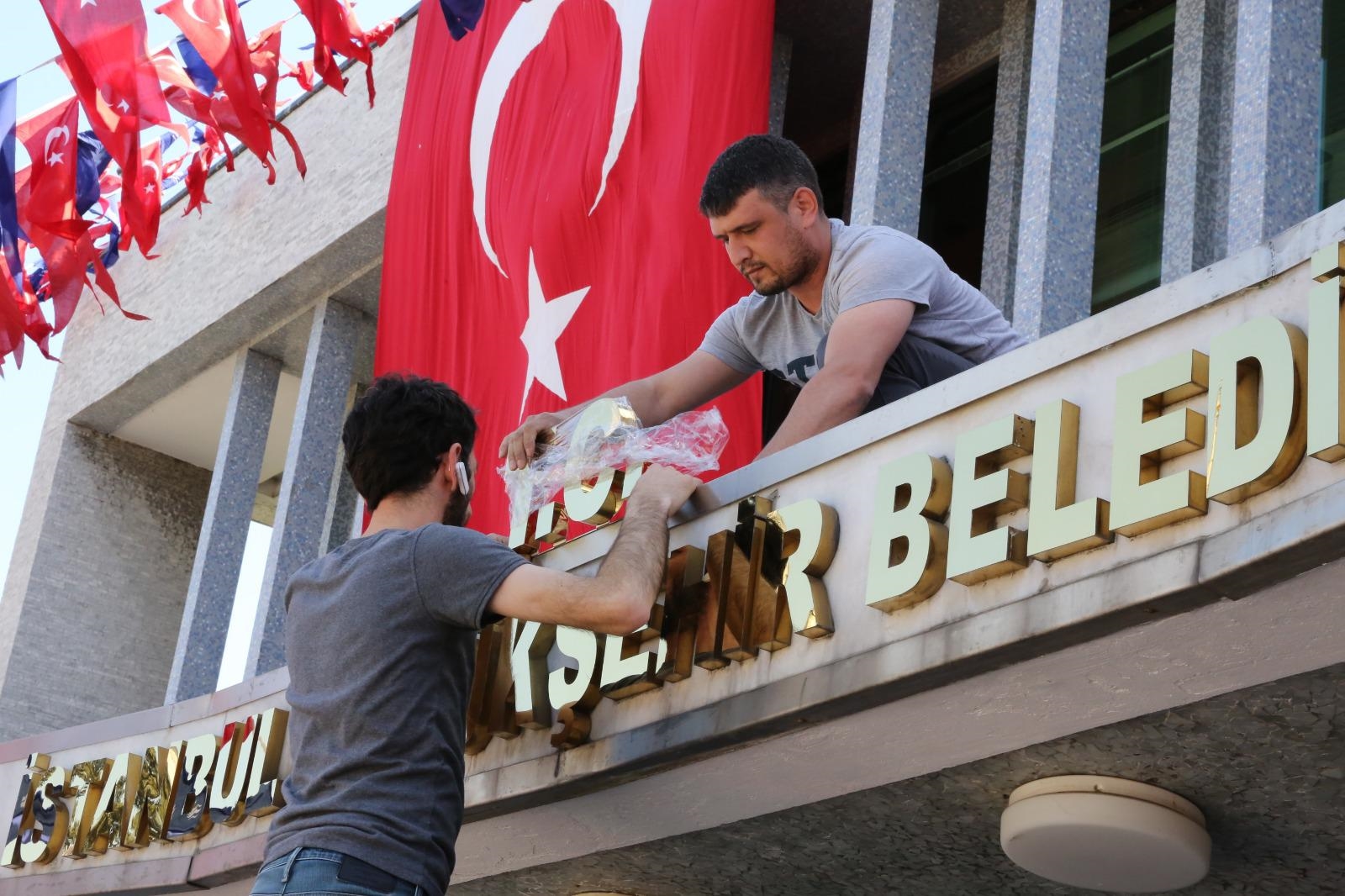 İBB Başkanı Ekrem İmamoğlu: “T.C. ibaresini seviyoruz, her yerde olmasını istiyoruz” dedi.