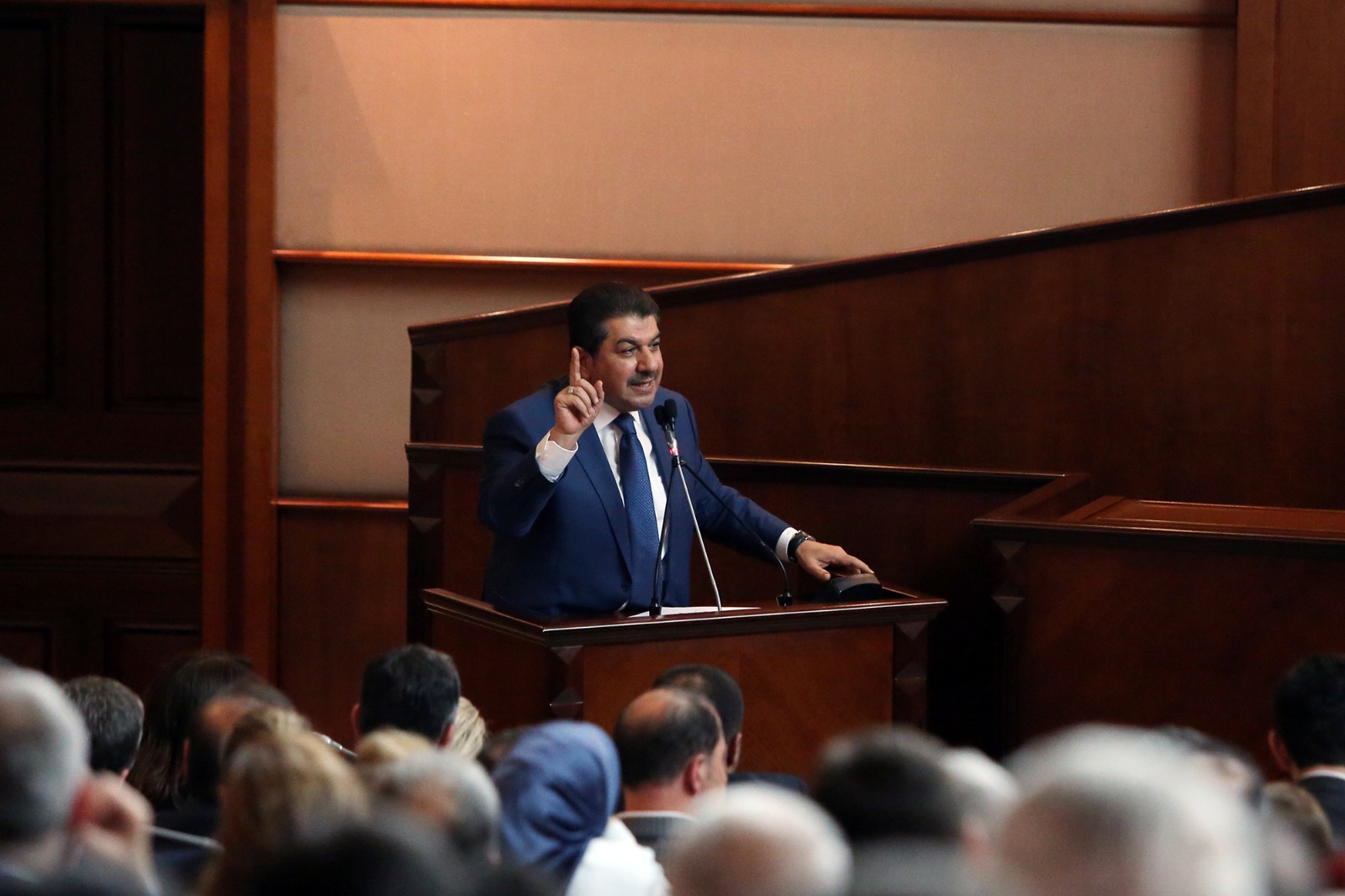 İSTANBUL’DA SUDA YÜZDE 46’YA VARAN İDİRİM YAPILDI, ÖĞRENCİ MAVİ KARTI 40 TL’YE İNDİ!