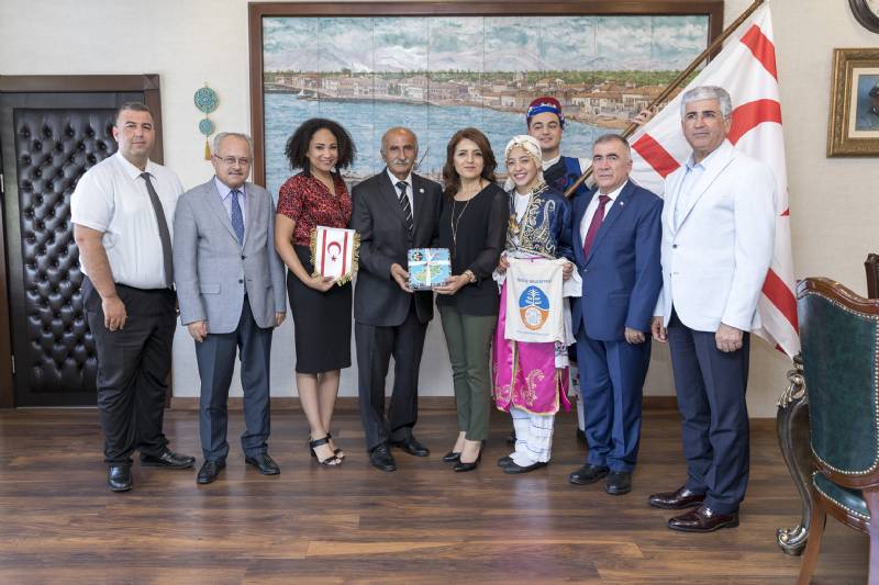 KKTC Halk Dansları Topluluğundan Mersin Ziyareti