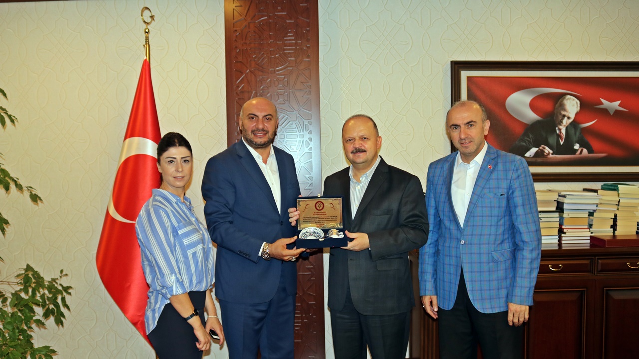 Döner Üreticileri Derneğinden Kaymakam Dallı’ya ziyaret