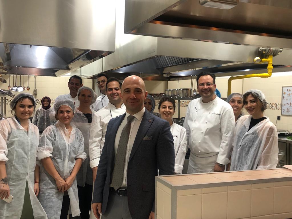 22 Milletten Maltepeli Kadınlar Mutfak Atölyesi’nde Buluştu, Yeni Lezzetler Keşfetti, Yeni Arkadaşlıklar Kurdu