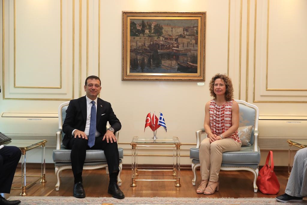 ESKİ LİDERDEN BAŞKAN İMAMOĞLU’NA: “BÜTÜN DÜNYA İSTANBUL’U İZLİYOR”