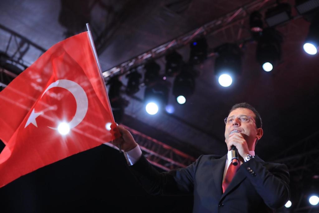 İMAMOĞLU’NDAN 30 AĞUSTOS MESAJI: “BİRLİK VE BERABERLİĞİMİZİ BU BAYRAMLARDA DİRİ TUTACAĞIZ”