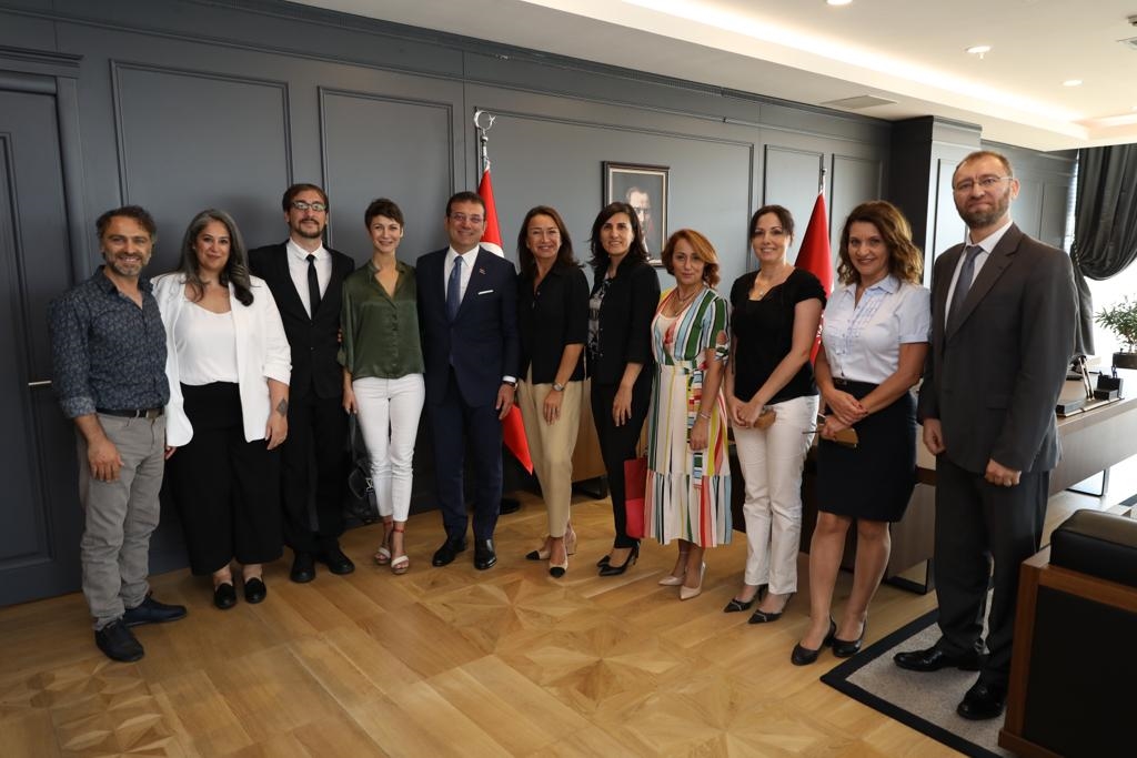 BAŞKAN İMAMOĞLU: “SANAT, HAYATIN DEĞİŞİMİNİ YAKALAYACAĞIMIZ BİR ALAN”