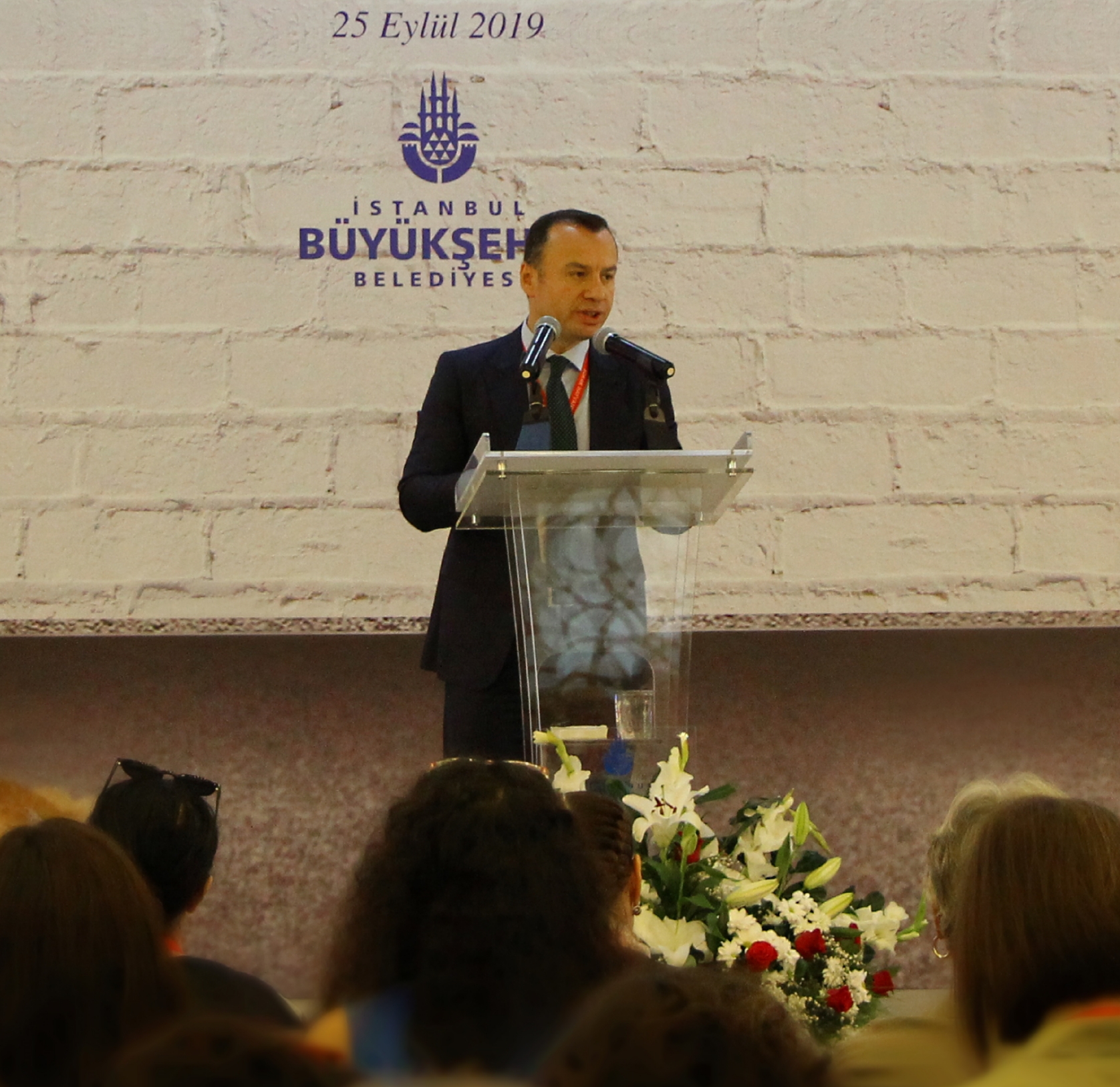 İBB’DEN SOKAK HAYVANLARI ÇALIŞTAYI