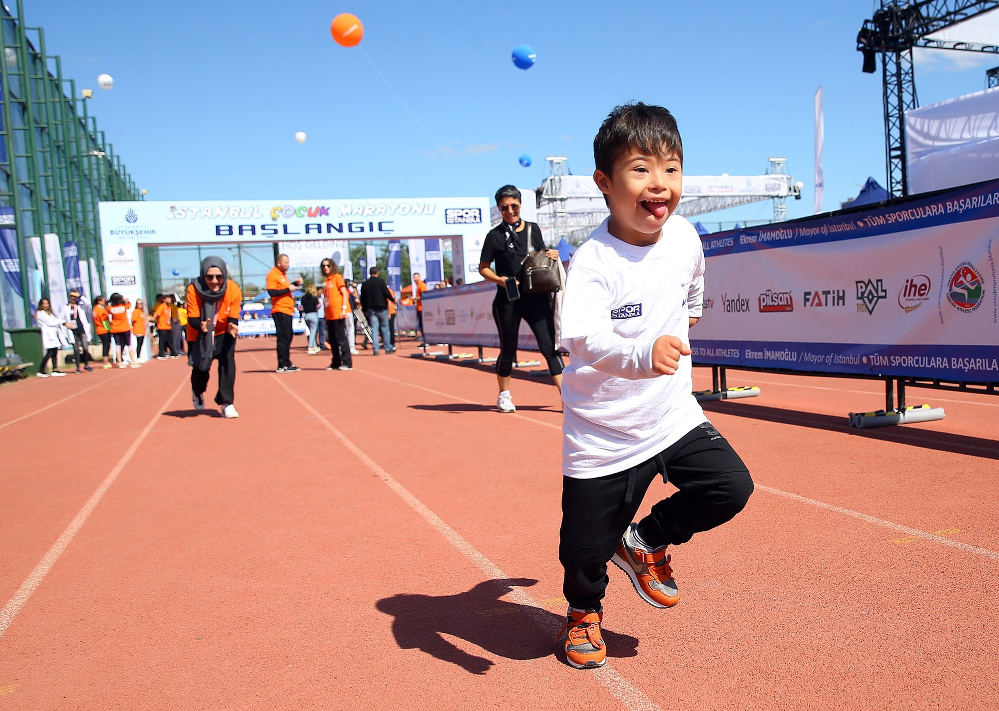 İSTANBUL ÇOCUK MARATONU “DÜNYA REKORU”SAHNE OLDU