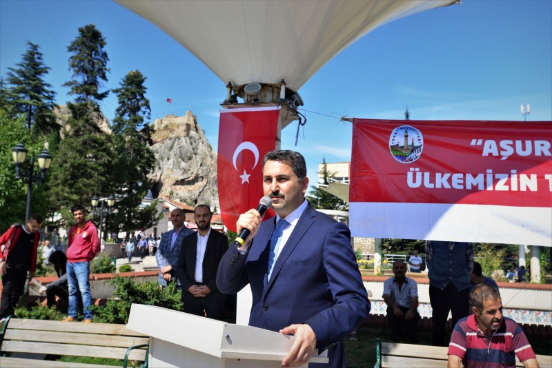 TOKAT BELEDİYESİ’NDEN 10 BİN KİŞİLİK AŞURE İKRAMI