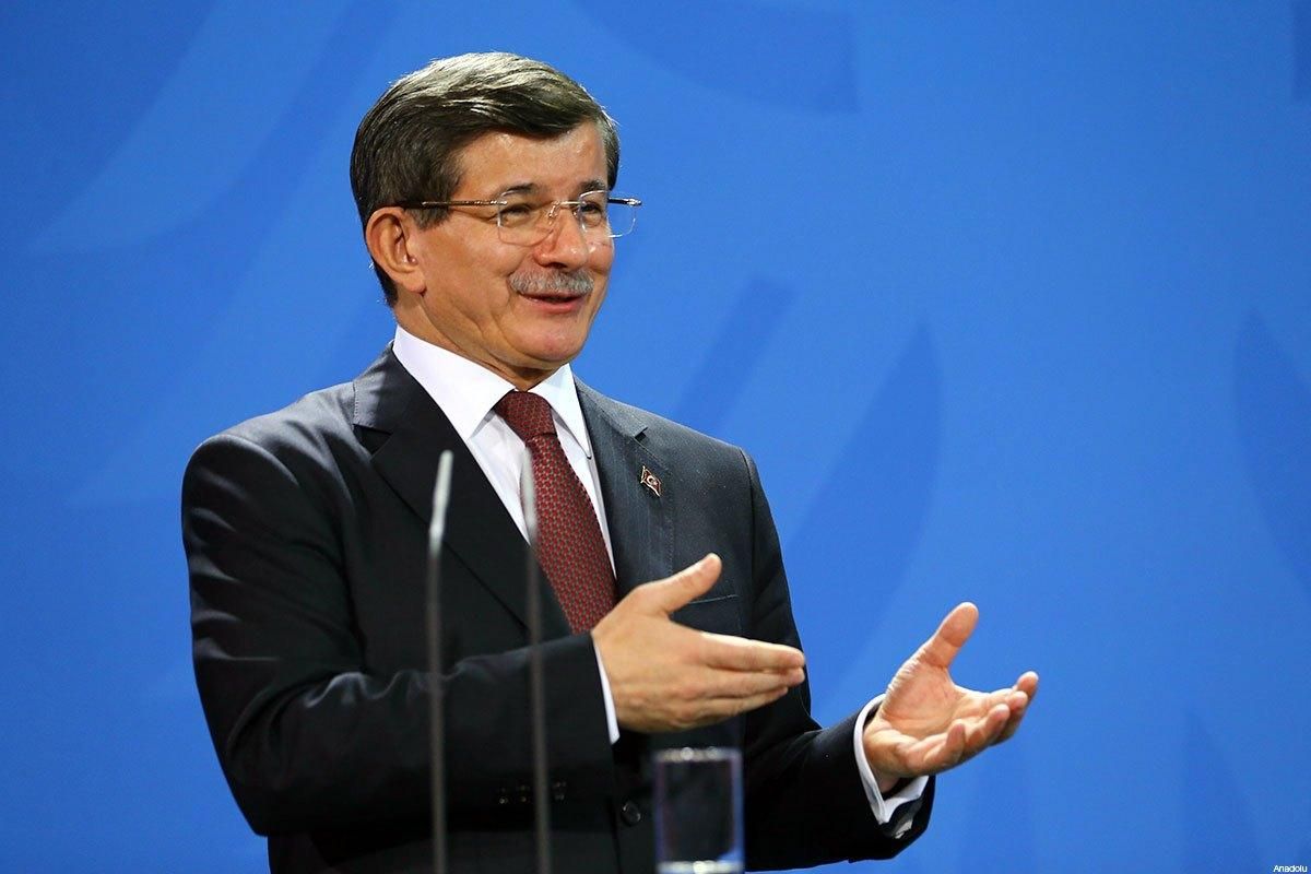 Davutoğlu'ndan Milli Takıma Destek Mesajı: "Onlar Dün de Bizim Çocuklarımızdı, Bugün de Bizim Çocuklarımız"
